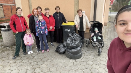 CD9011C3-6ED6-40E8-B003-52E804FE51D2